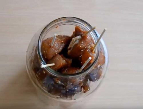 Шашлык в банке. Шашлык из свинины в трехлитровой банке в духовке — вкуснее чем на мангале