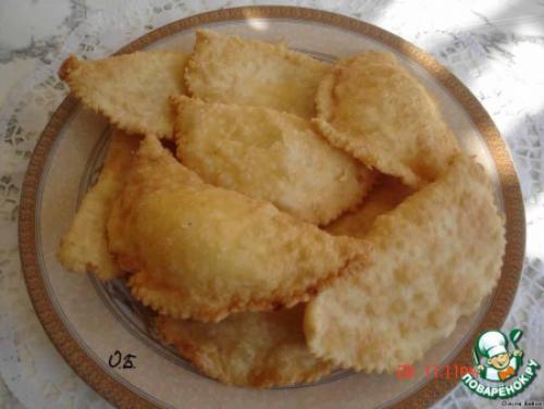 Чебуреки с овощами и брынзой. Чебуреки с брынзой и зеленью 07 Чебуреки с овощами и брынзой. Чебуреки с брынзой и зеленью 07