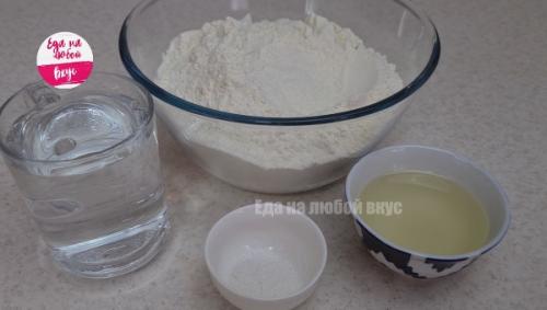 Чебуреки с брынзой и творогом. Сочные болгарские чебуреки с пузырьками Ругувачки