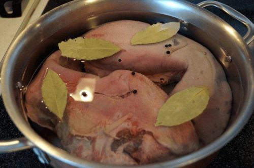 Как долго готовится язык говяжий. Главные хитрости и правила приготовления