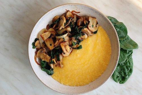 Кукурузная каша на сливках. Кукурузная каша: 20 отличных рецептов на любой вкус