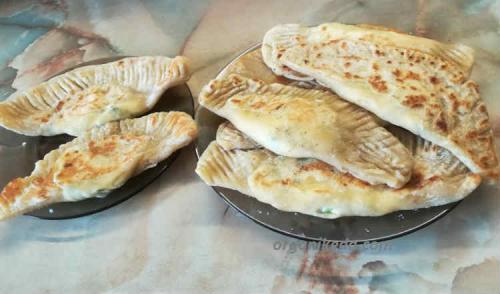 Чебуреки с брынзой и творогом. Болгарские ругувачки — рецепт болгарских чебуреков с творогом и зеленью