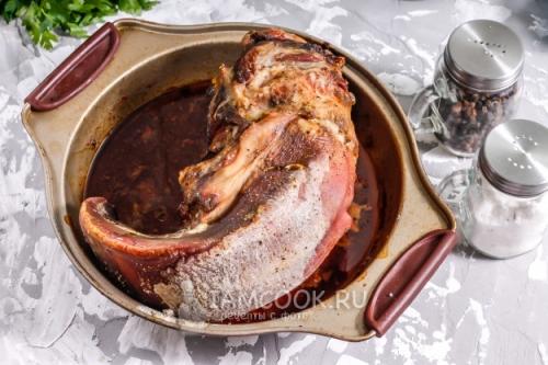 Вкусный и простой рецепт говяжьего языка запеченного с овощами и грибами 04 Вкусный и простой рецепт говяжьего языка запеченного с овощами и грибами 04