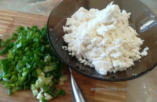 Чебуреки с брынзой и творогом. Болгарские ругувачки — рецепт болгарских чебуреков с творогом и зеленью