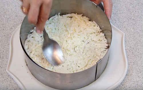 Мимоза с сардиной в томате. Салат Мимоза — 9 классических рецептов из рыбных консервов