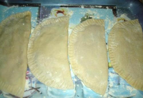 Хрустящее тесто на чебуреки с пузырьками. Как приготовить тесто для чебуреков 08 Хрустящее тесто на чебуреки с пузырьками. Как приготовить тесто для чебуреков 08