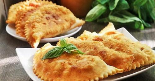 Пирожки-чебуреки с мясом и сыром. Вкусные чебуреки с мясом и сыром