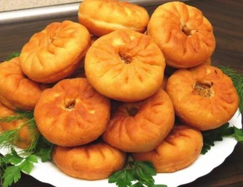 Пирожки-чебуреки с мясом и сыром. Вкусные чебуреки с мясом и сыром 14