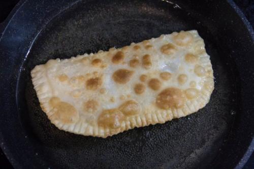 Чебуреки рецепт. 20 простых рецептов, как приготовить домашние чебуреки