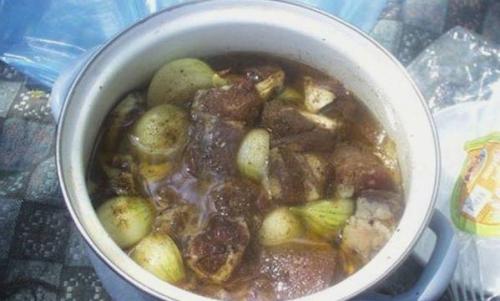 Как сделать шашлык с беконом и болгарским перцем более ароматным. Армянский маринад для ароматного шашлыка из свинины