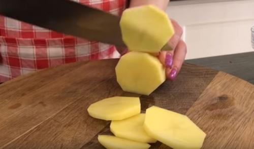 Картошка с мясом в духовке с майонезом. Картошка с мясом в духовке на противне: 7 простых рецептов