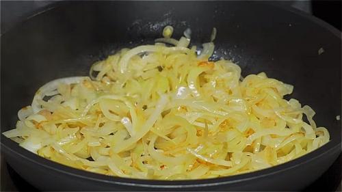 Картошка с мясом в духовке - пошаговый рецепт. Пошаговый рецепт картофеля с мясом в горшочках