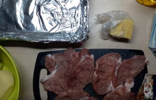 Картошка с мясом в духовке с сыром и майонезом. Запеченная картошка с мясом и сыром в духовке