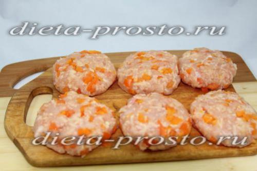 Как приготовить куриные котлеты с сыром и болгарским перцем. Куриные котлеты с сыром и болгарским перцем 05