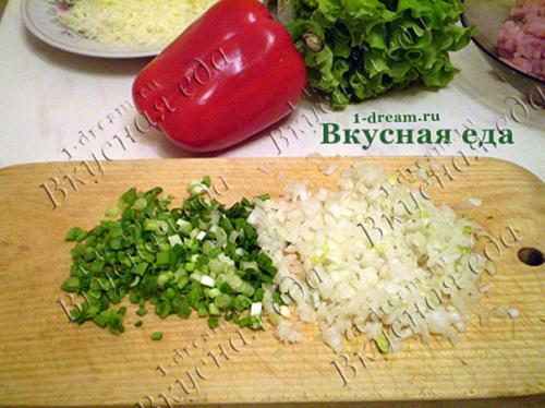 Нежные куриные котлеты с сыром и болгарским перцем 06