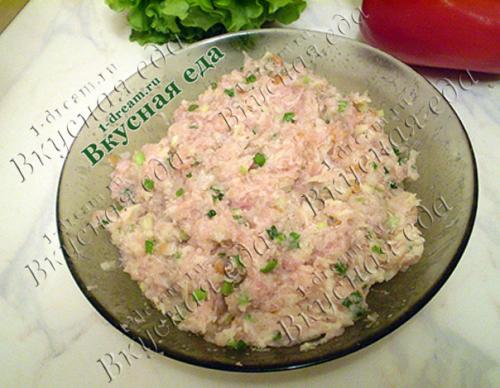 Нежные куриные котлеты с сыром и болгарским перцем 07