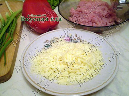 Нежные куриные котлеты с сыром и болгарским перцем 04