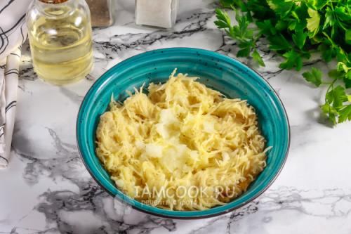 Вкусные драники с салом: простой рецепт для домашнего приготовления 29