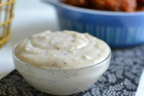 Какие блюда подходят для подачи с подливкой из курицы для пюре. 20 быстрых и вкусных соусов для курицы