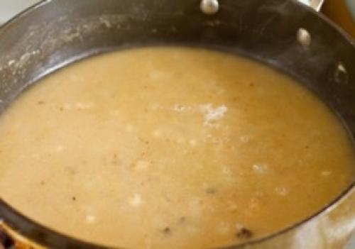 Бефстроганов из курицы с пюре. Бефстроганов с пюре