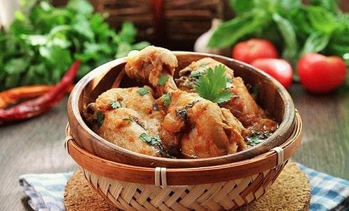 Чахохбили из курицы со специями. Чахохбили из курицы по-грузински — 8 классических рецептов с помидорами, вином, орехами