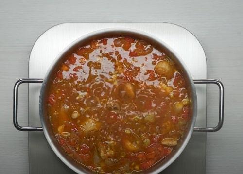 Чахохбили из курицы со специями. Чахохбили из курицы по-грузински — 8 классических рецептов с помидорами, вином, орехами