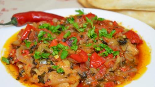 Чахохбили из курицы с помидорами. Чахохбили из курицы по-грузински — классический рецепт