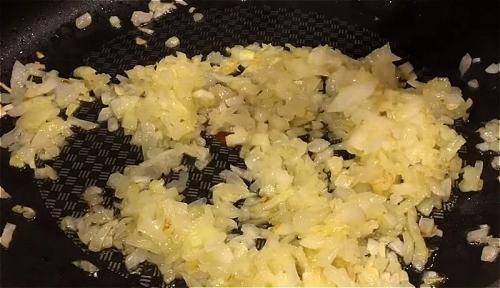 Сколько времени нужно на приготовление куриного филе в сухарях с картофельным пюре. Пожарские котлеты — правильный и вкусный рецепт