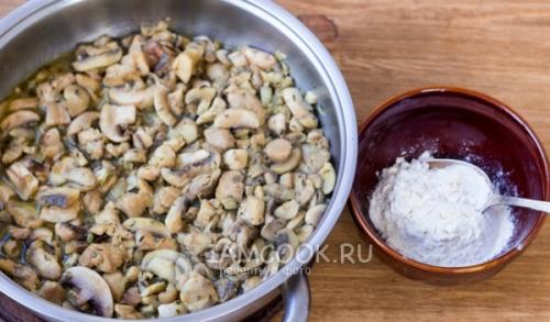Запекаемся с курицей и грибами: рецепт пюре в духовке 14 Запекаемся с курицей и грибами: рецепт пюре в духовке 14
