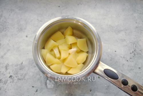 Вкусный и полезный: рецепт картофельного пюре с жареной куриной грудкой 14 Вкусный и полезный: рецепт картофельного пюре с жареной куриной грудкой 14