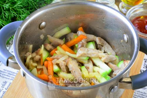 Вкусный и удобный: рецепт гуляша из куриной грудки с картофельным пюре 32 Вкусный и удобный: рецепт гуляша из куриной грудки с картофельным пюре 32