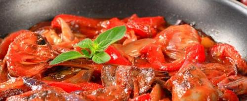 Чахохбили из курицы с болгарским перцем и морковью. Чахохбили из курицы