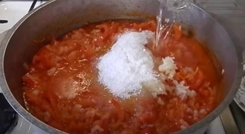 Рис в томате с овощами на зиму. Салат с рисом и овощами на зиму — очень вкусные рецепты заготовки