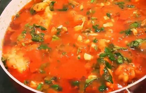 Чахохбили из курицы простой рецепт в духовке. Простой рецепт чахохбили из курицы на сковороде с томатной пастой