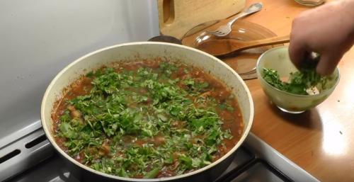 Чахохбили из курицы простой рецепт. Чахохбили из курицы. Простой и очень вкусный рецепт чахохбили из курицы + видео