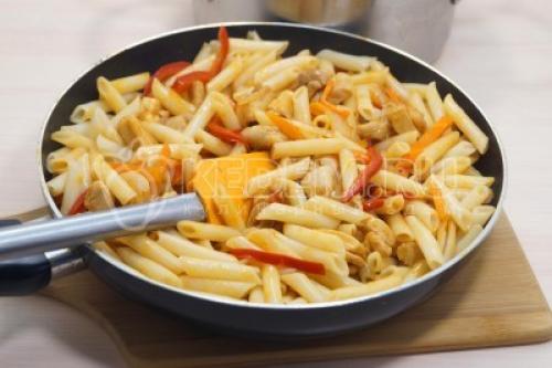 Как приготовить вкусную подливку из курицы к макаронам: рецепт и советы 12 Как приготовить вкусную подливку из курицы к макаронам: рецепт и советы 12