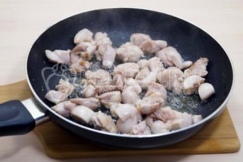 Как приготовить вкусную подливку из курицы к макаронам: рецепт и советы 08 Как приготовить вкусную подливку из курицы к макаронам: рецепт и советы 08