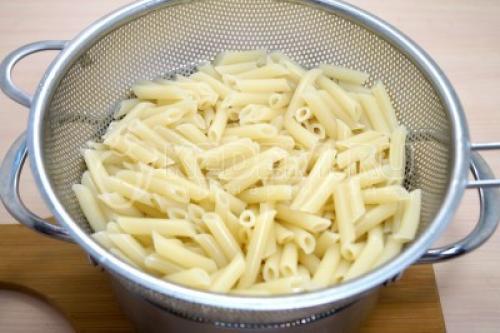 Как приготовить вкусную подливку из курицы к макаронам: рецепт и советы 04 Как приготовить вкусную подливку из курицы к макаронам: рецепт и советы 04