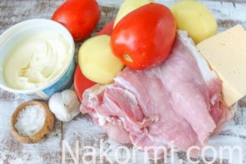 Как добавить вкус к мясу по-французски с картошкой в мультиварке. Мясо по-французски с картошкой в мультиварке