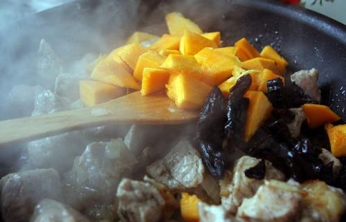 Плов в тыкве с курицей. Плов с курицей в тыкве 15