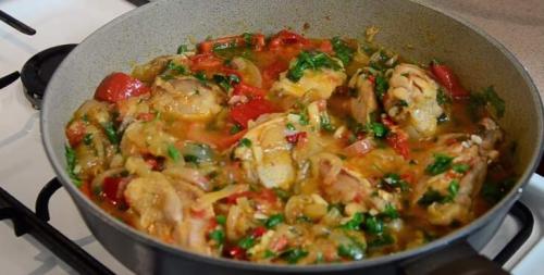 Чахохбили из курицы с томатной пастой. Чахохбили из курицы — 7 классических рецептов