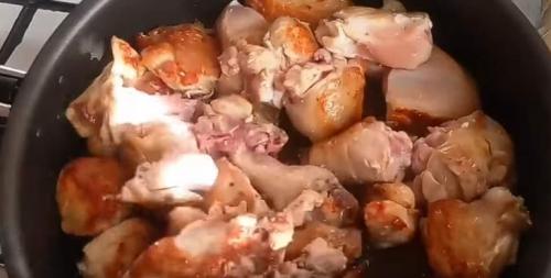 Чахохбили из курицы с томатной пастой. Чахохбили из курицы — 7 классических рецептов