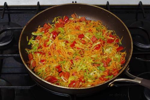 Рис с овощами по-восточному. Как приготовить рис с овощами и яйцом — рецепт жареного риса в восточном стиле с пошаговыми фото