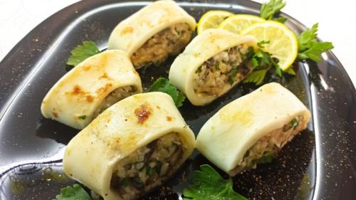 Фаршированные кальмары с грибами и рисом: вкусный рецепт с сыром