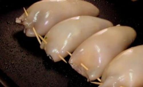 Фаршированные кальмары с грибами и сыром в духовке. Кальмары фаршированные грибами