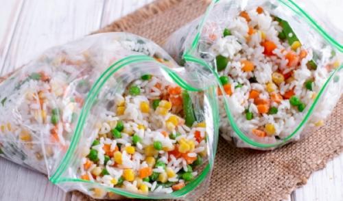 Рис с замороженными овощами в микроволновке. Гавайская смесь. Рецепты приготовления в мультиварке, микроволновке, на сковороде