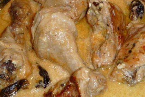 Что необходимо для приготовления пюре с куриным филе в томатном соусе. 15 быстрых рецептов курицы в томатном соусе