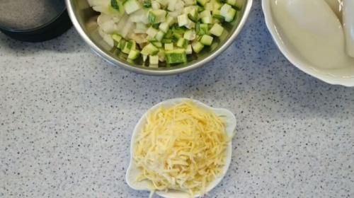 Кальмар фаршированный рисом в духовке. Фаршированный кальмар в духовке – 8 простых и вкусных рецептов