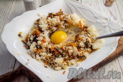 Кальмар фаршированный рисом и грибами в духовке. Ингредиенты 09