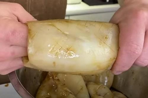 Кальмары фаршированные сыром и чесноком в духовке. Фаршированные кальмары, запеченные в духовке — самые вкусные рецепты